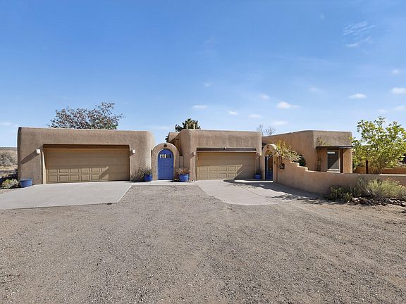 2nd image of 4517 Huron Dr NE
