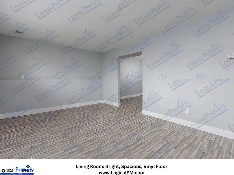 5_Living Room