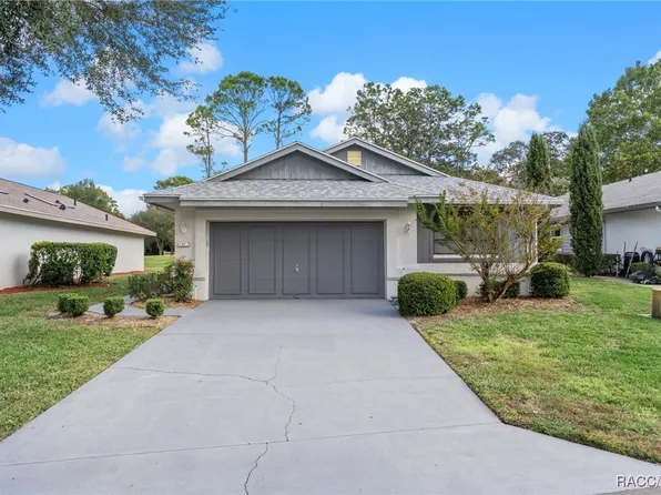 27 S Masters Dr, Homosassa, FL 34446