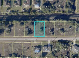 825 Frederick Reid St E, Lehigh Acres, FL 33974