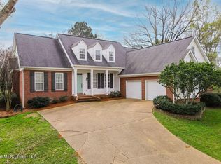 102 Hickory Hills Dr, Clinton, MS 39056