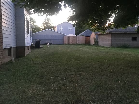 4th image of 26 Fremont Ave