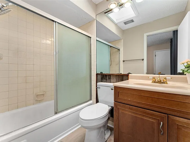 5053 Maui Cir #14 — Photo 8