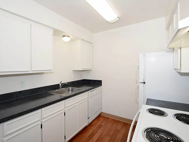 Greenfield Village Apartments — Photo 49