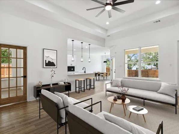 1310 Grant St, Dallas, TX 75203