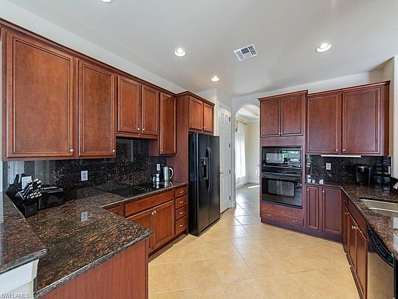5th image of 14561 Meravi Dr