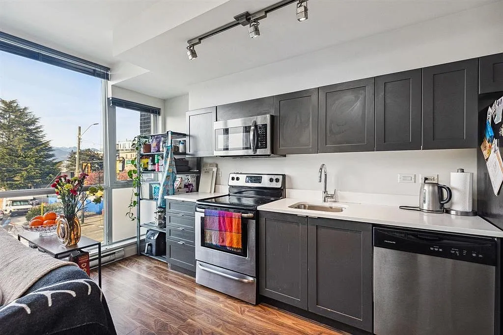 1 bed, 657 sqft, $2,500 — Photo 2