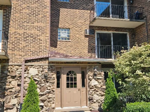 9040 W 140th St APT 2B, Orland Park, IL 60462