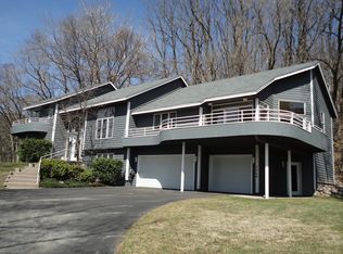 5509 Highland Rd, Minnetonka, MN 55345