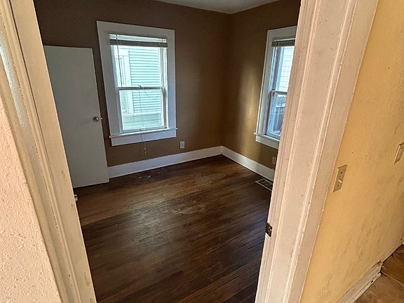 3rd image of 1345 E 6th St #1345