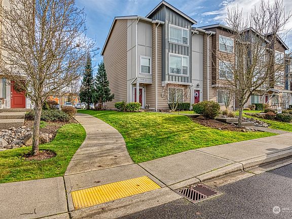3rd image of 17412 118th Avenue Ct E #C