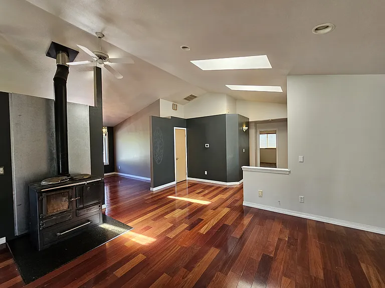 18923 26th Ave NW — Photo 4