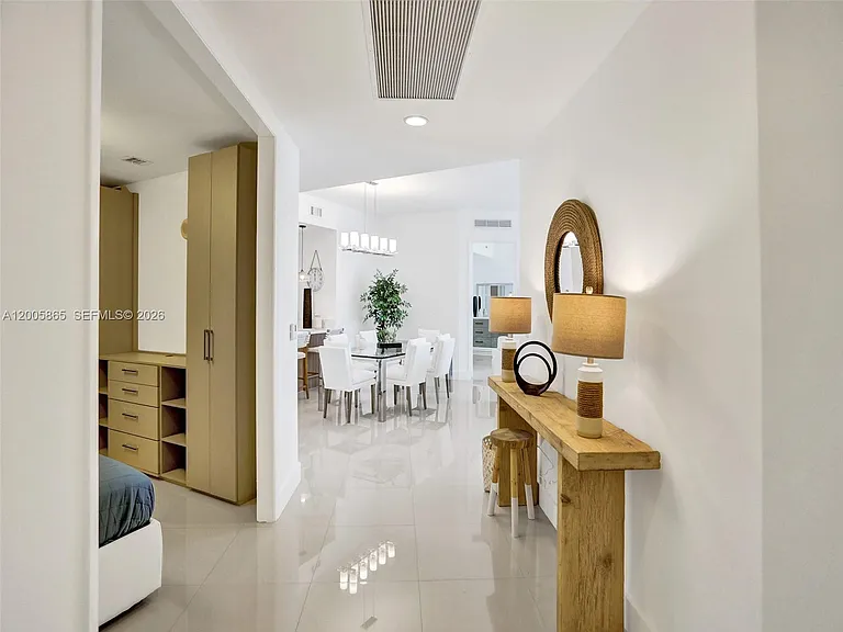 15901 Collins Ave #2807 — Photo 9
