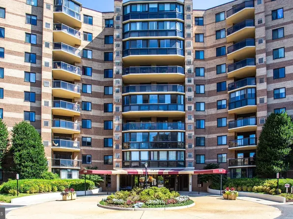 8380 Greensboro Dr APT 707, Mc Lean, VA 22102