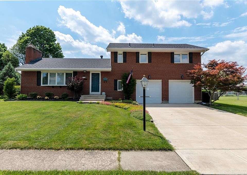 1st image of 775 Willowdale Ave