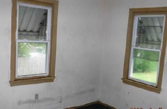 4th image of 630 E Catawba Ave