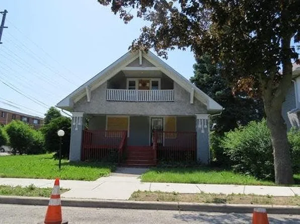 36 S 17th Ave, Maywood, IL 60153