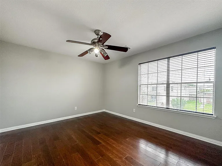 5739 Westminster Village Dr — Photo 35