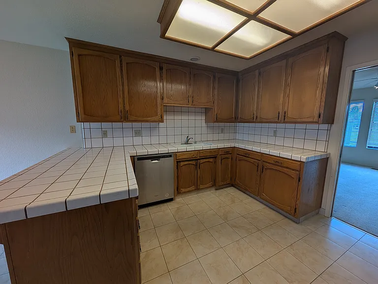 1008 Duffin Dr — Photo 14