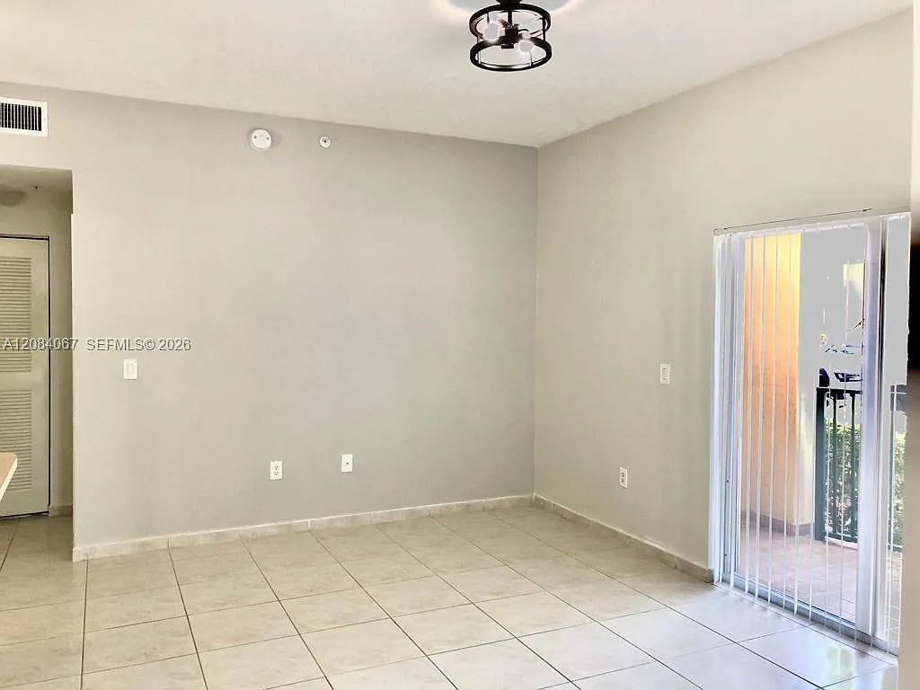Palm Gardens At Doral 1 — Photo 4