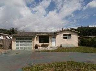 6805 SW 11th St, Hollywood, FL 33023