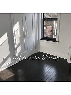 Rented by Metropolis International Realty Inc. | media 20