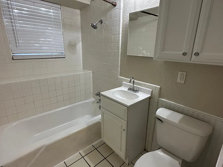 1008 N Nail Pkwy — Photo 21
