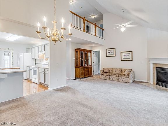 3rd image of 452 E Reserve Dr