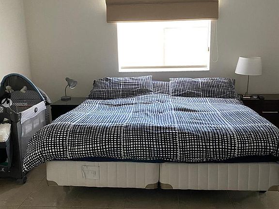 5th image of 4704 NW 114th Ave #1031
