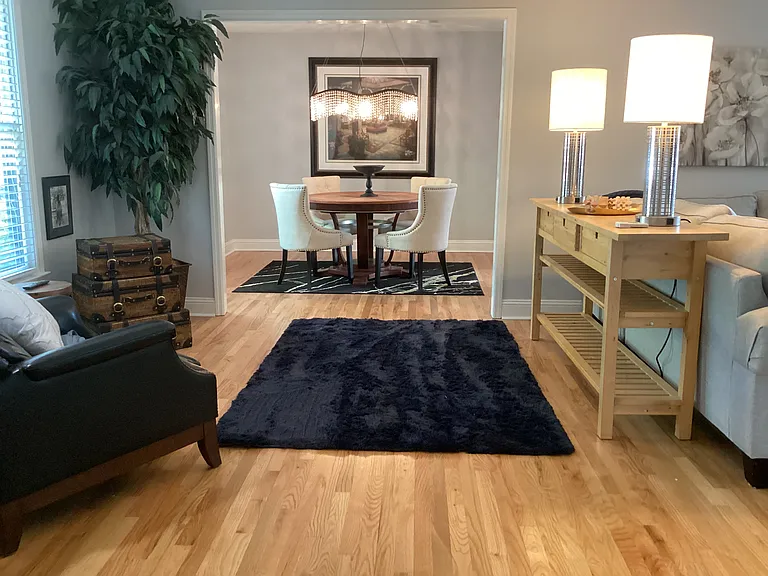 15 Regis Ct — Photo 3
