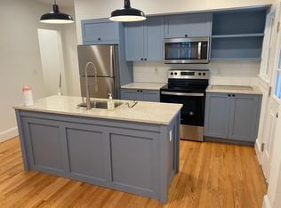 906 Canterbury Rd, Raleigh, NC 27607