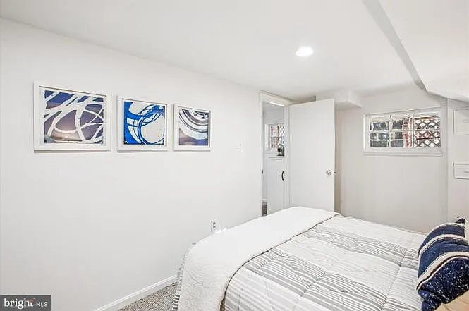 1760 E St NE — Photo 31