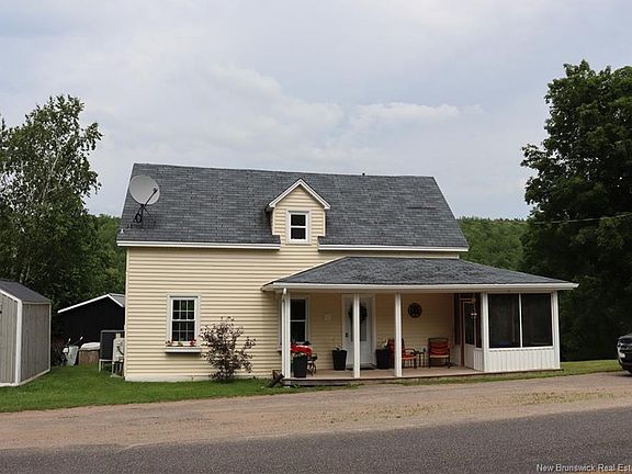 3rd image of 803 Wards Creek Rd