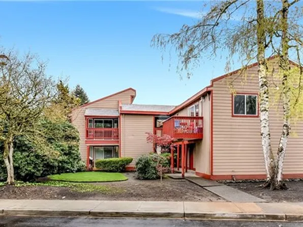 245 NW Juniper St APT 3, Issaquah, WA 98027
