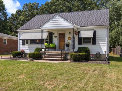 396 Gulf Rd, Elyria, OH, 44035