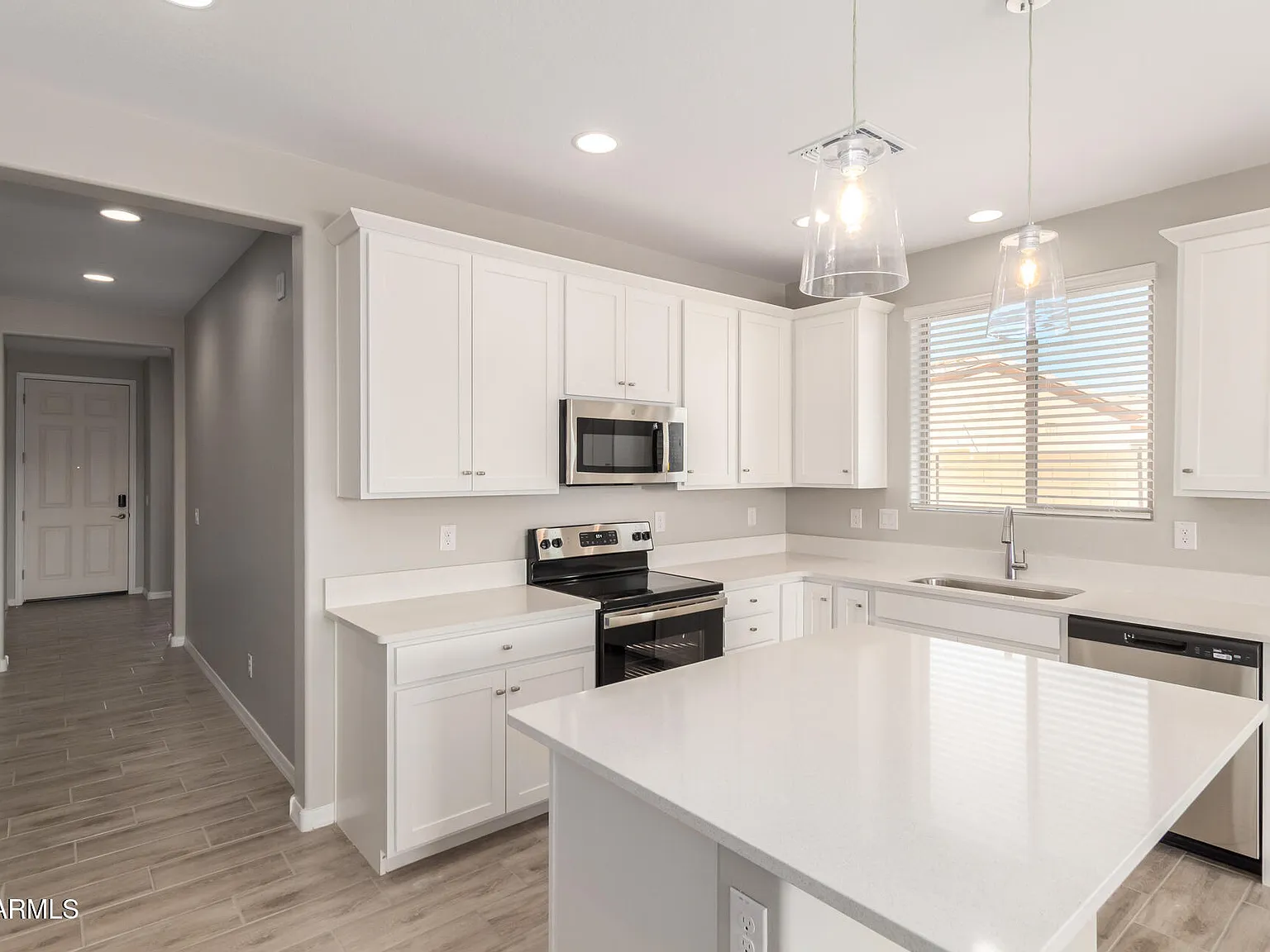 3 bed, 2.0 bath, 1590 sqft, $1,850 — Photo 1