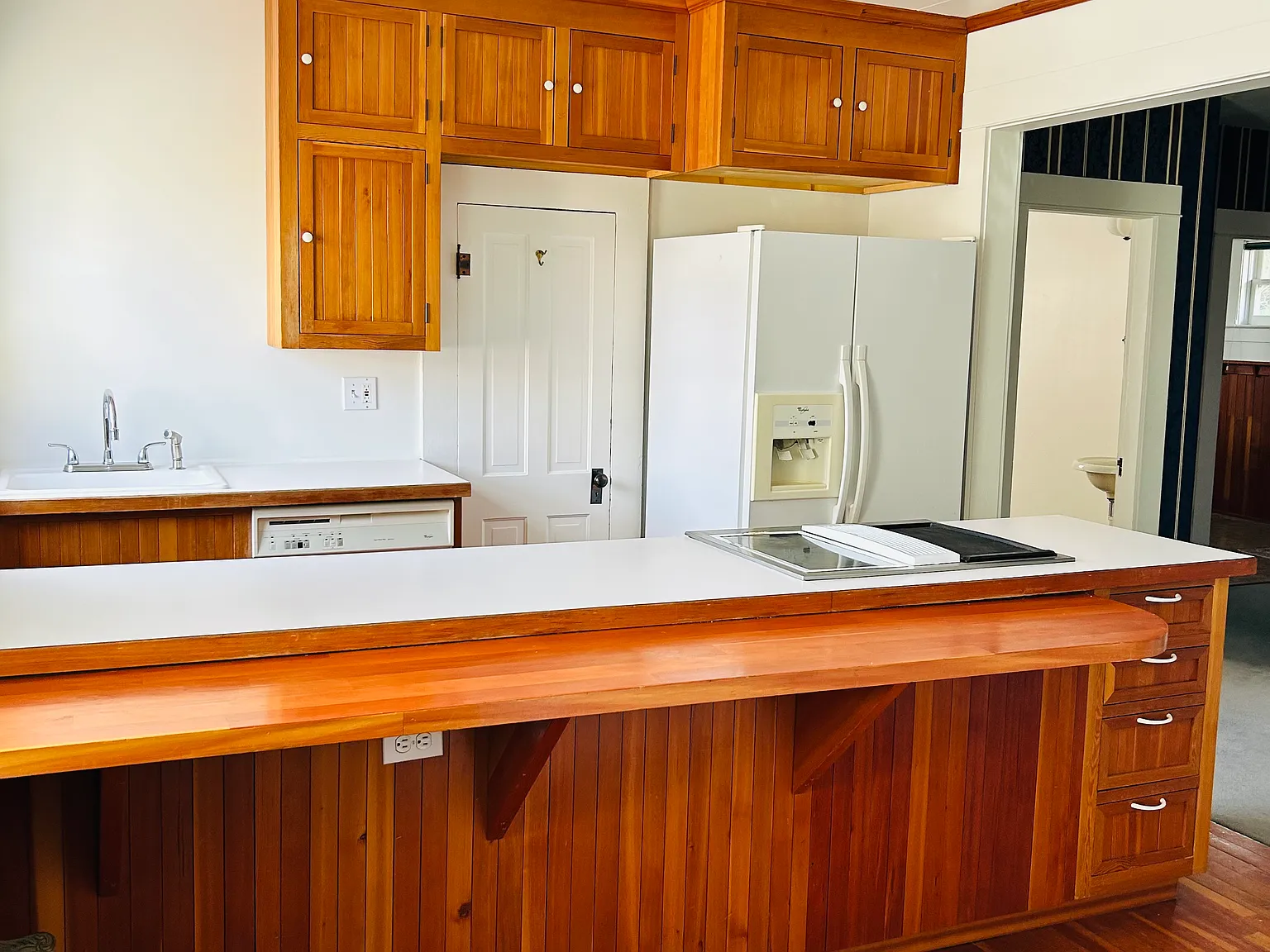3 bed, 1.5 bath, 1400 sqft, $1,550 — Photo 3