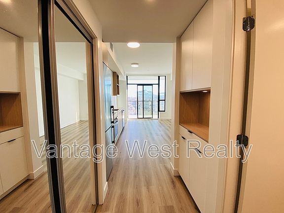 5th image of 1488 Bertram St #2906