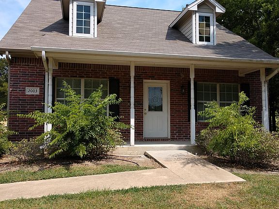 2nd image of 2003 Cedarwood Dr