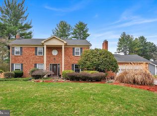 810 Mandy Ln, Camp Hill, PA 17011