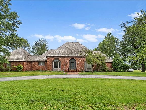 2nd image of 14908 E Pawhuska Rd