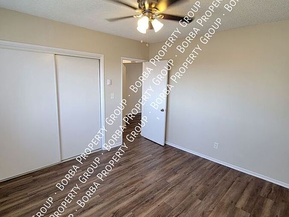 3rd image of 824 S Myrtle Ave #7