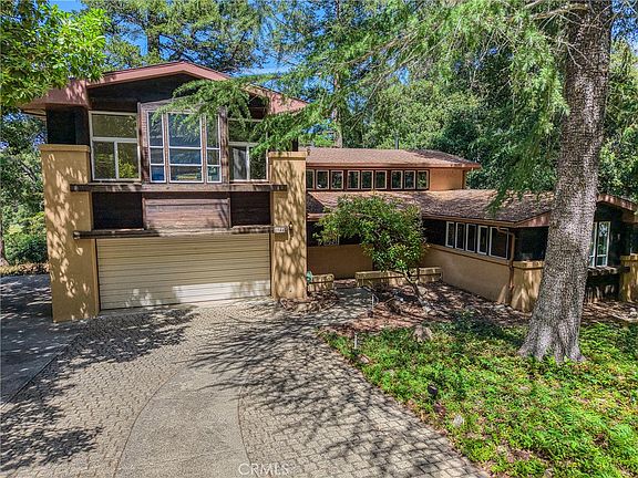 4th image of 2944 Buckingham Dr