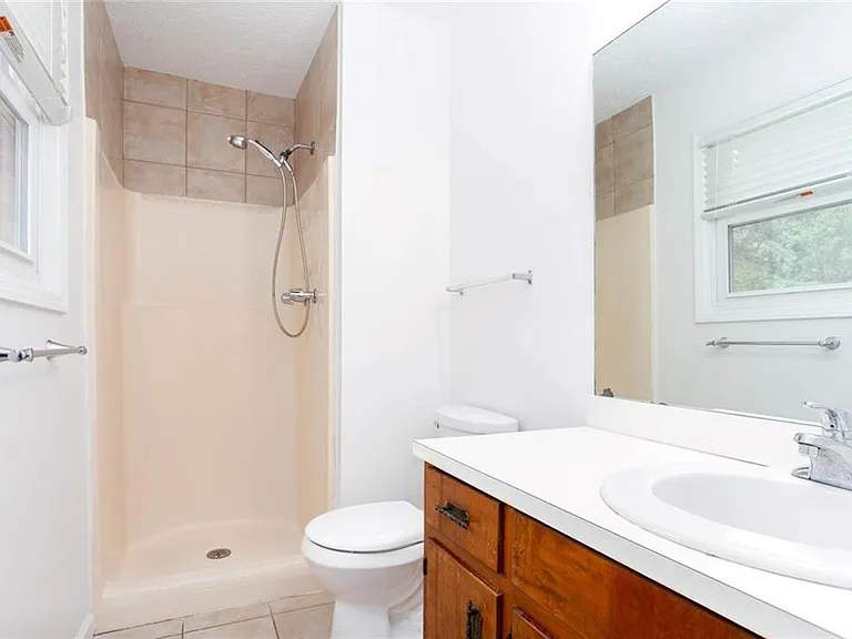 1093 Caprice Dr — Photo 24
