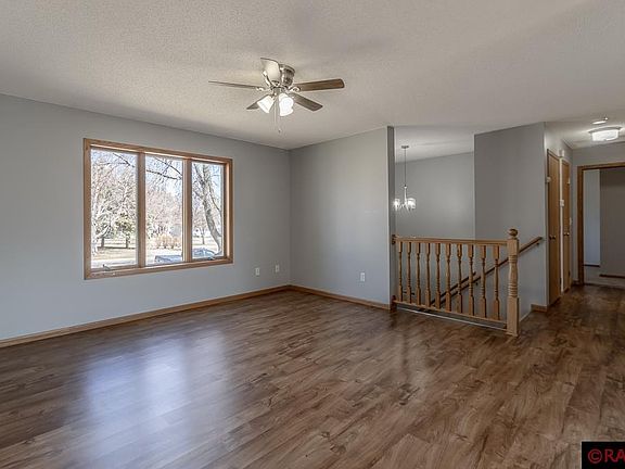 4th image of 508 W Broadway Ave