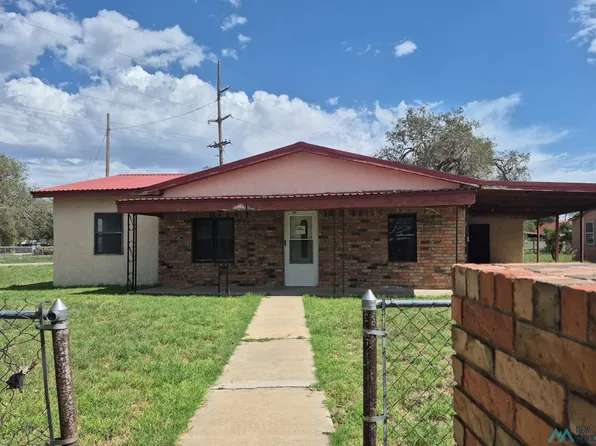 612 N Avenue B, Portales, NM 88130