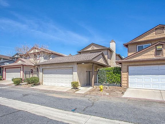 5th image of 4919 Village Green Way