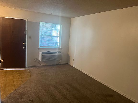3rd image of 601 S 14th St Unit 6