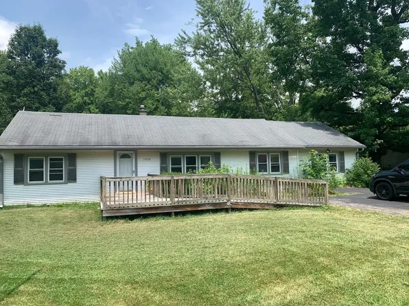 1370 Emerson Ln, Milford, OH 45150