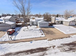 9416 W Wagon Trail Cir, Denver, CO 80123